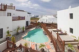 Holiday villa with shared pool